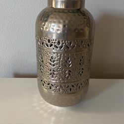 vase $7