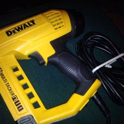 DeWalt Tacker