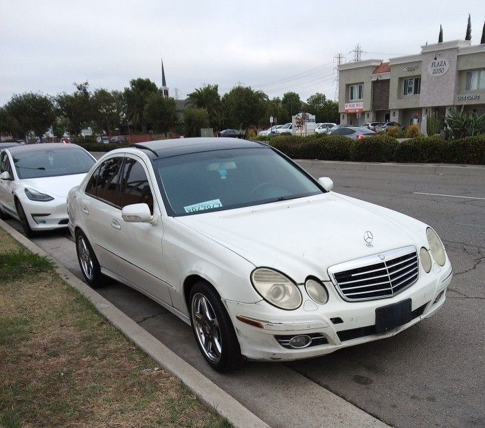 Mercedes Benz 2007 E350