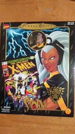 Storm famous cover collectible poesable action figure! 1997