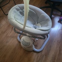 Graco Soothe My Way Swing