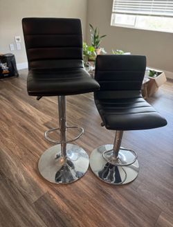 Adjustable Bar Stool, 360° Swivel, Backrest, pet free, smoke free