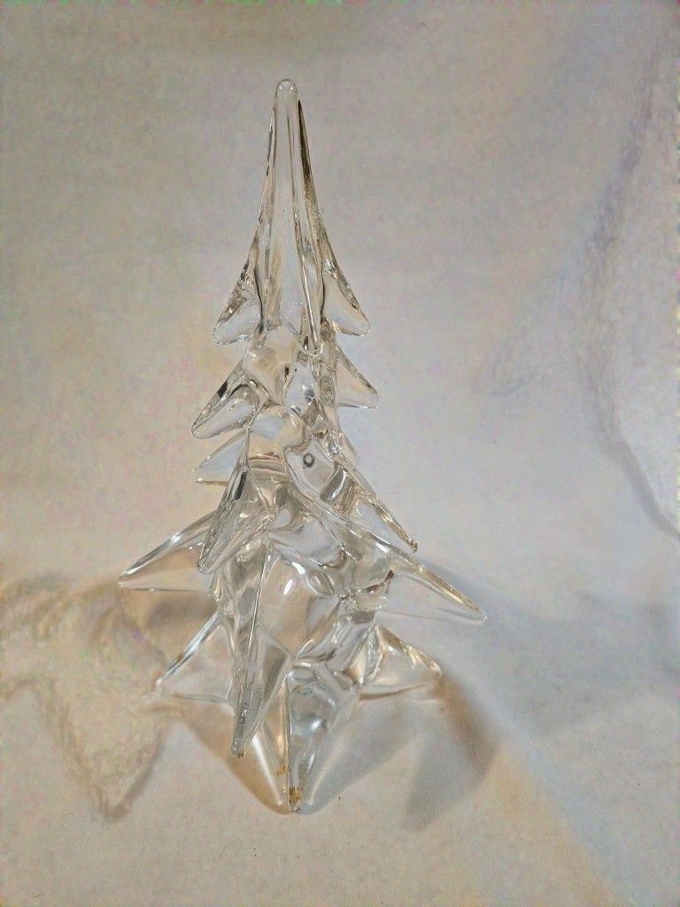 Crystal Christmas Tree figurine 24% Lead Crystal 9.5" Tall Excellent Vintage Condition No Chips Or Cracks The product is a Crystal Christmas Tree figu