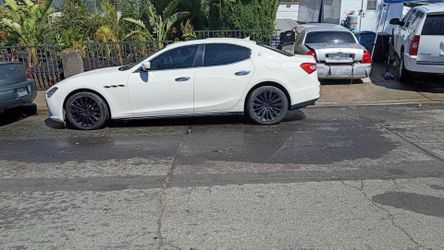 2014 Maserati Ghibli