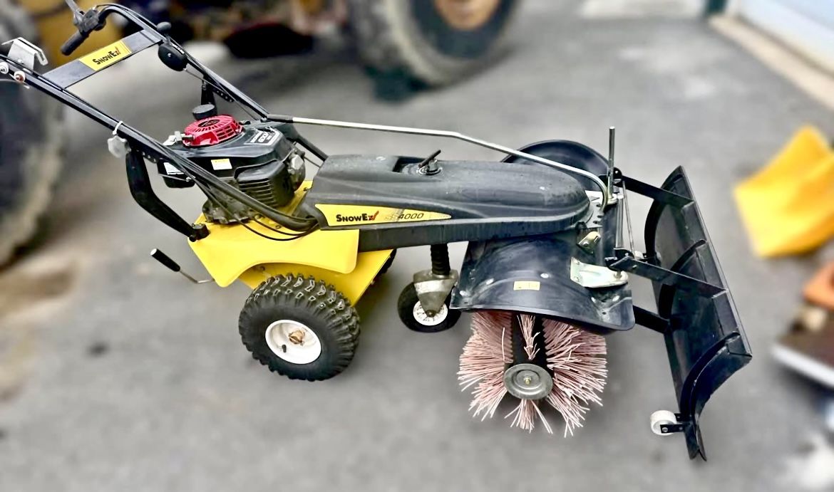 SnowEx SS 400 Rotary Snow Broom