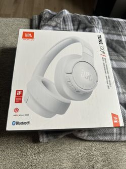 JBL TUNE 720BT Brand New