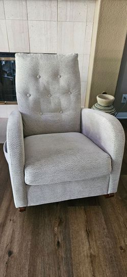 Free rocking chair
