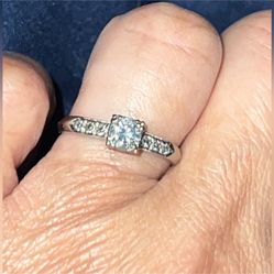 Vintage 18k White Gold Diamond Ring Size 6.5