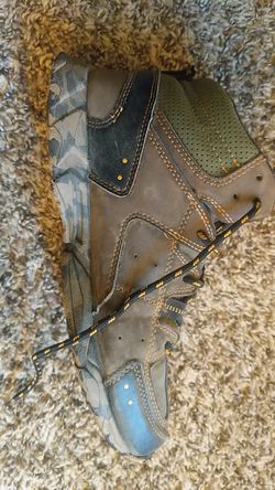 Size 6 hiking boots