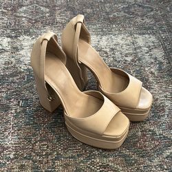 Size 8.5 Platform 5’ inch Heels