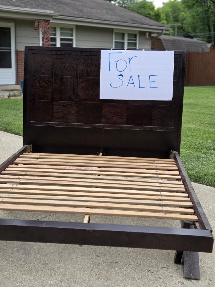 Two Beds-Queen & Twin (Queen $75) (Twin $100 Including Mattress)