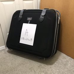 Free Large Suitcases Pay $350 For 8 Luggage