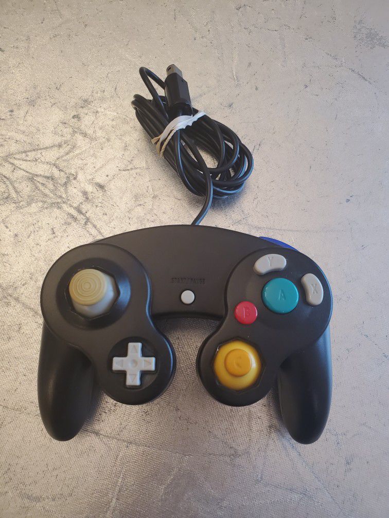 Nintendo Gamecube compatible controller black