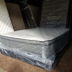 New queen size mattress set delivered
