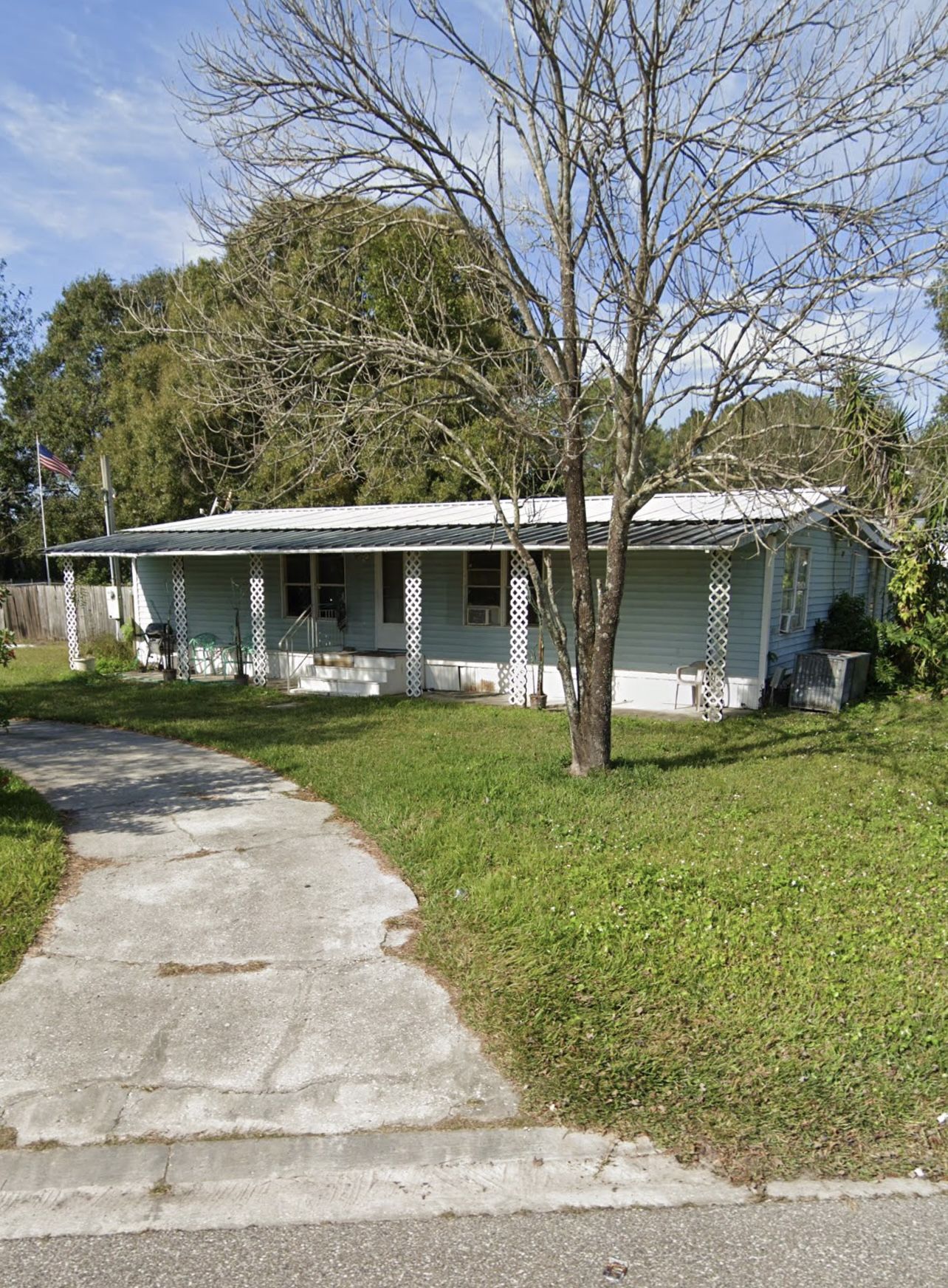 Tampa Mobile home 3/2 1,936 Sqft In 1 Acre