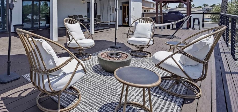 6 Heavy Duty Patio Chairs And 2 Side Tables