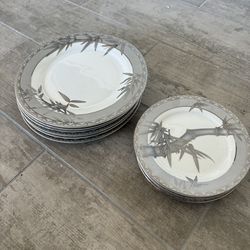 Dinner and dessert plates