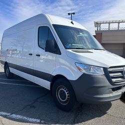 Sprinter Van