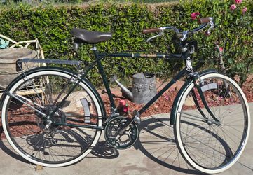 Vintage Free Spirit 3-Speed Cruiser Bike - 26in- 150 cash