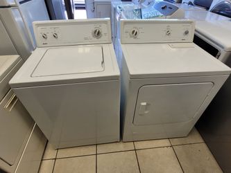 Kenmore Washer and Gas Dryer Set