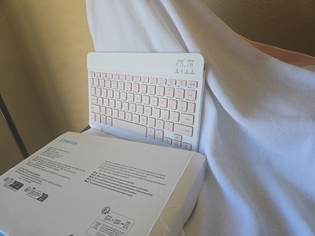 Mini Bluetooth Keyboard