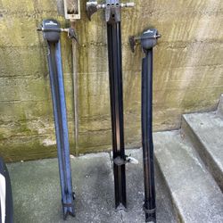 3 fork mount bike rack trays w/ locks