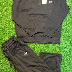 Black Alo yoga set s,m,l