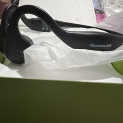 BRAND NEW IN BOX Newmine Bone Conduction Headphones Open Ear Headphones Bluetooth 5.0 Sports Wireless Earphones with Built-in Mic, Sweat Resistant Hea