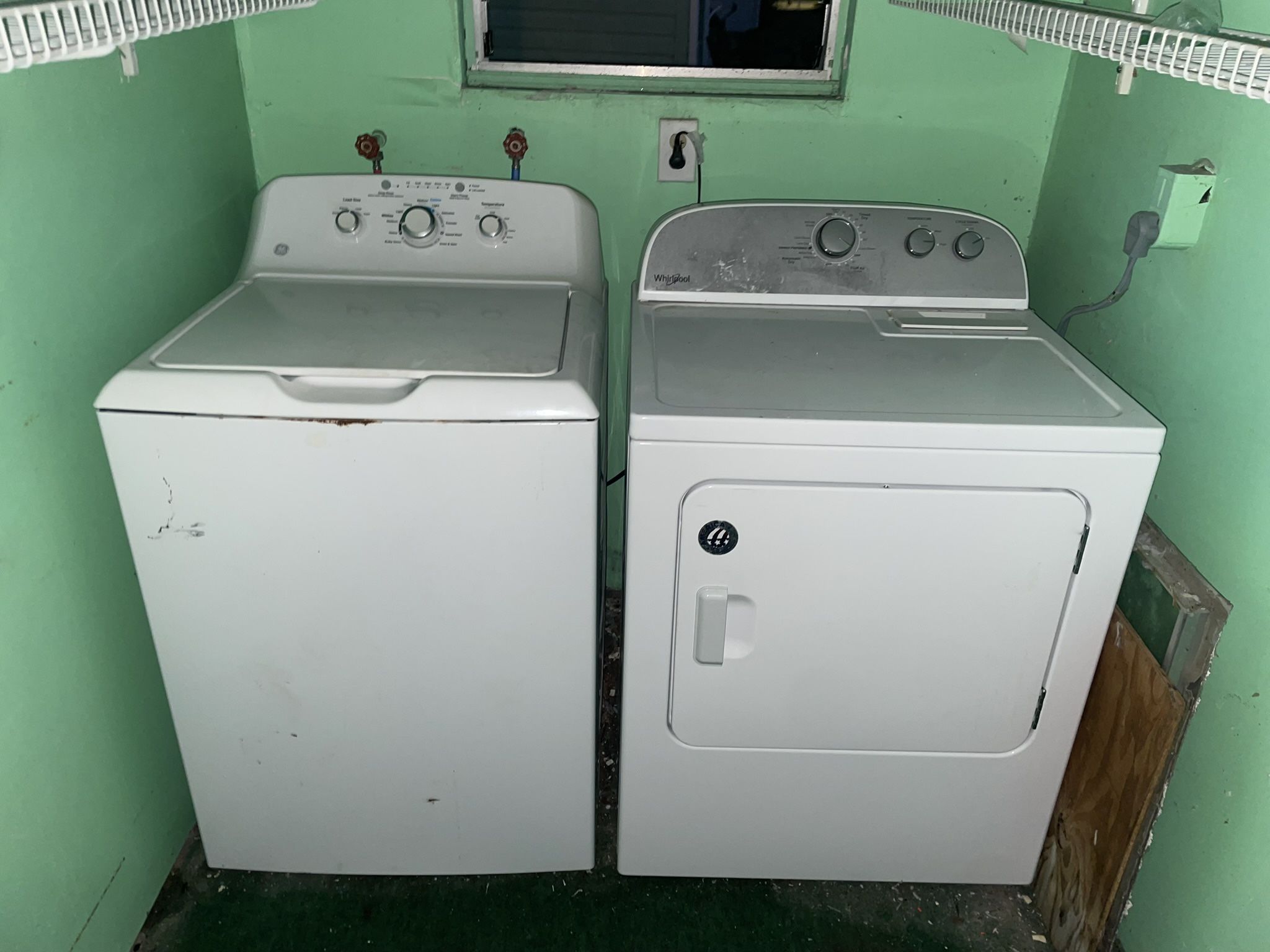 Washer And Dryer Set