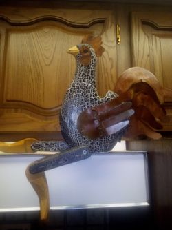 MOVING SALE! REMOVING AFTER 5/20 - Sitting Farmhouse Rooster - $25 OBO