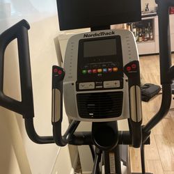Nordic Track Elite 16.9 Elliptical Power Rampi Treadmill for Sale in Staten Island NY OfferUp
