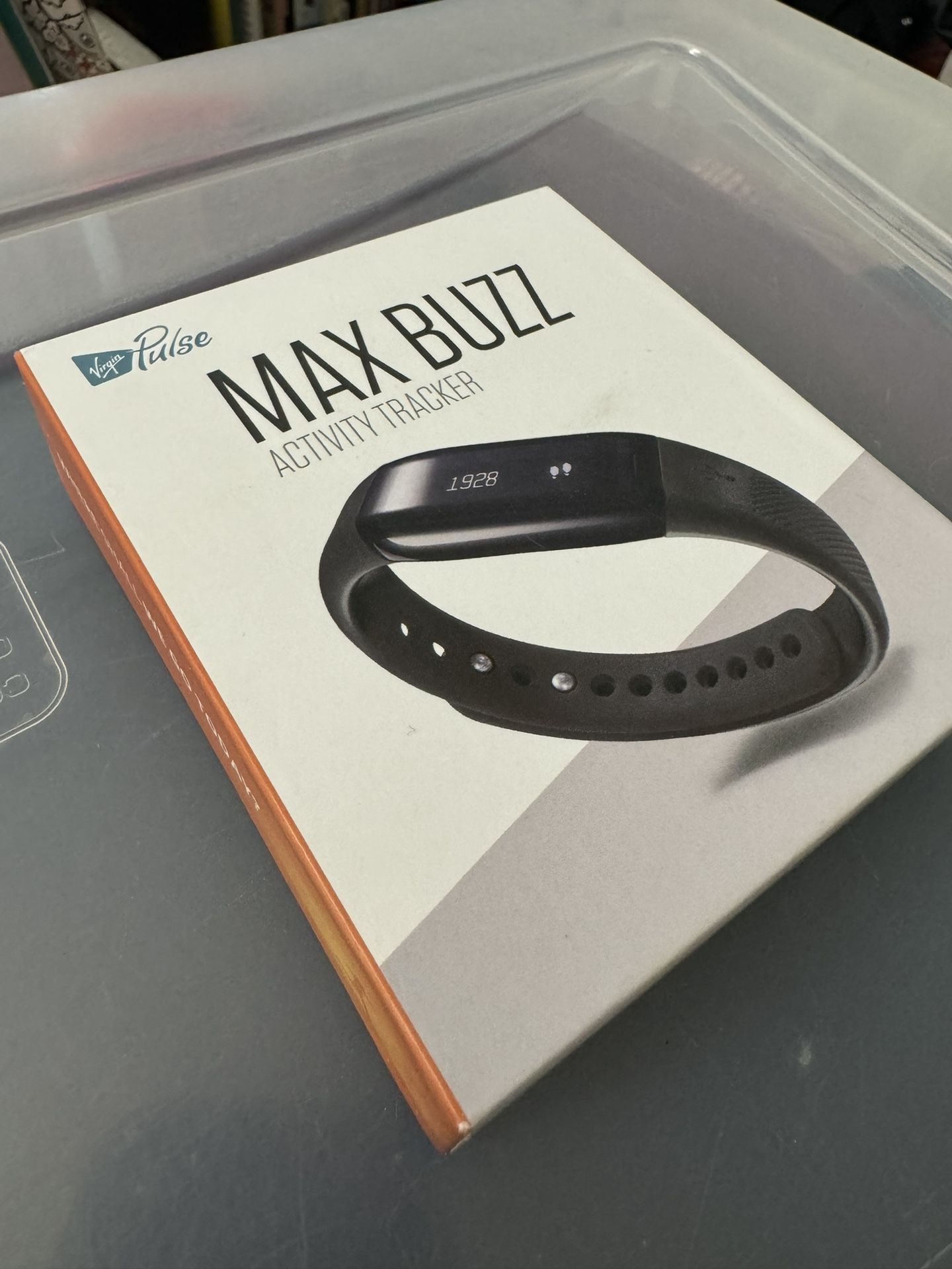 Max Buzz Activity Tracker Step Counter