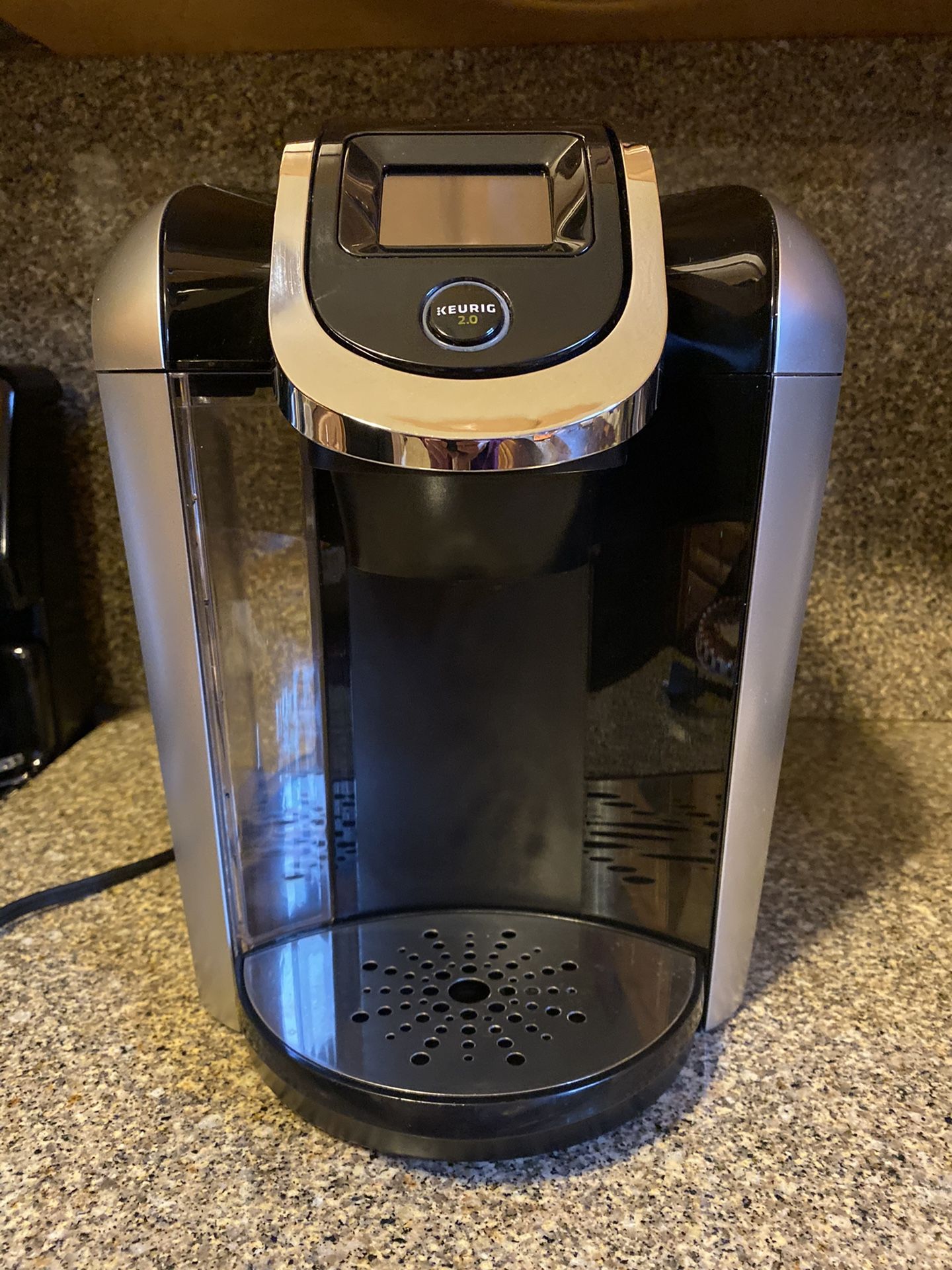 KEURIG 2.0 coffee maker like new