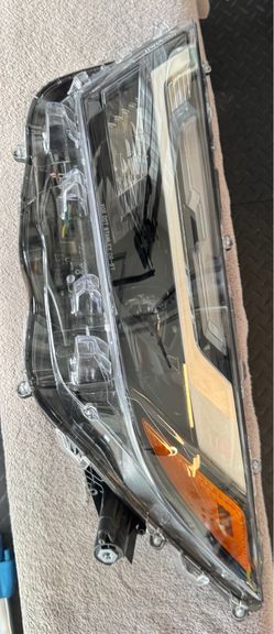 Original OEM Toyota 2025 RAV4 XLE Driver Side (Left) LED Headlight.