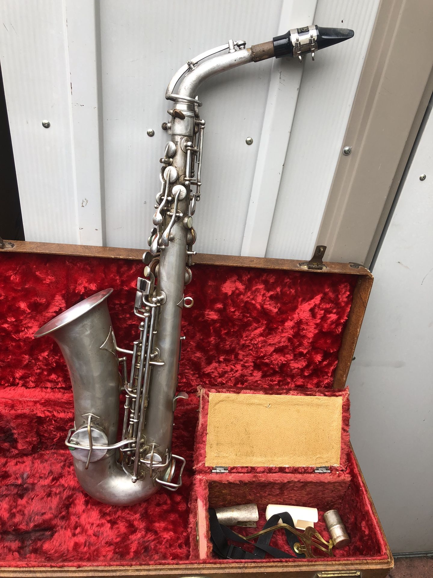 Antique 1920s Buescher Alto Saxophone