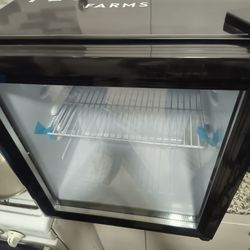 Floracal Farms Mini Fridge