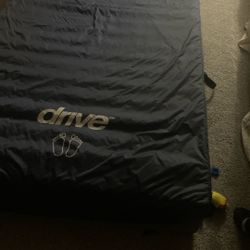 Brand New Bariatric Air Mattress W Pump