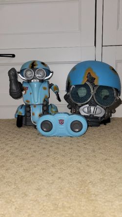 Transformers: The Last Knight Autobot Sqweeks RC