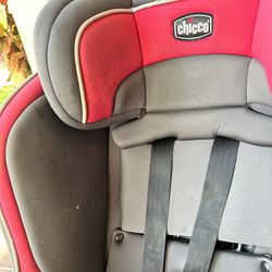 Free: Toddler Car Seat Chicco 