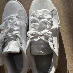 PUMA - WHITE SNEAKERS - US Size 8- Only Used Once