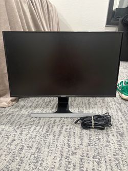 Samsung Flat Screen Desktop Monitor 27 inch
