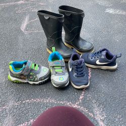 Size 7 Boys Shoes 