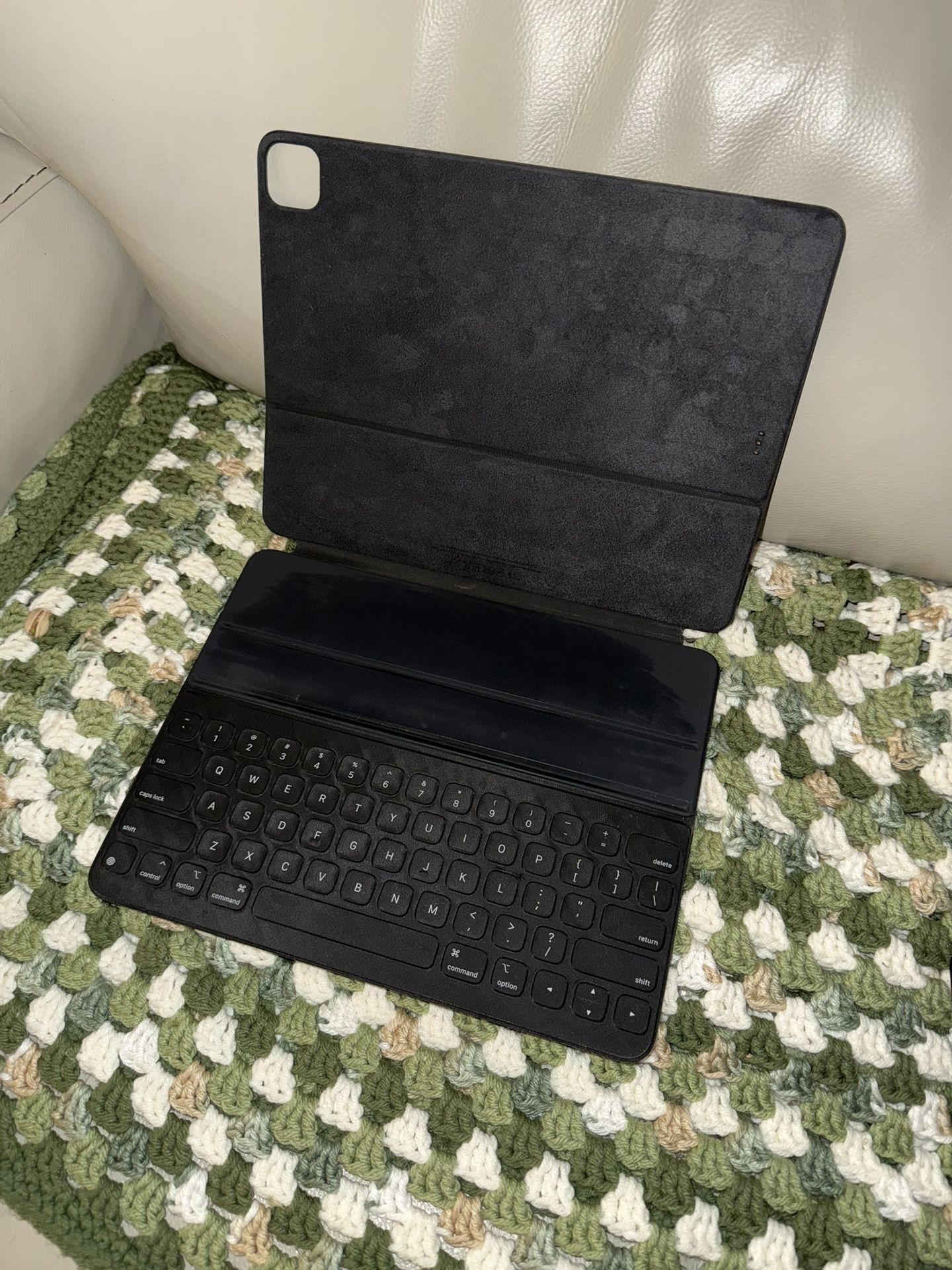 Apple ipad keyboard