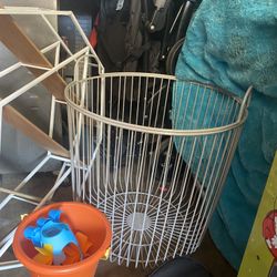 Storage / Blanket Basket 