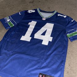 Dk Metcalf (Size M) Throwback Seattle Seahawks Jersey 