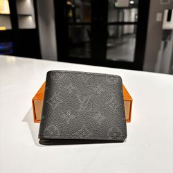 Authentic Louis Vuitton Monogram Nano Speedy for Sale in Chino, CA - OfferUp
