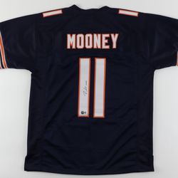 Darnell Mooney Signed Jersey (Beckett)