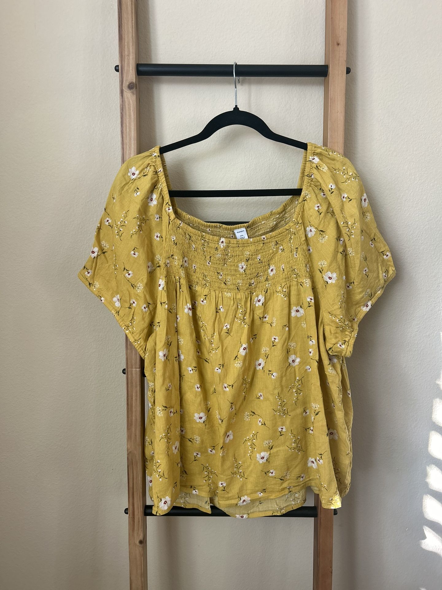 old navy yellow floral top xxl
