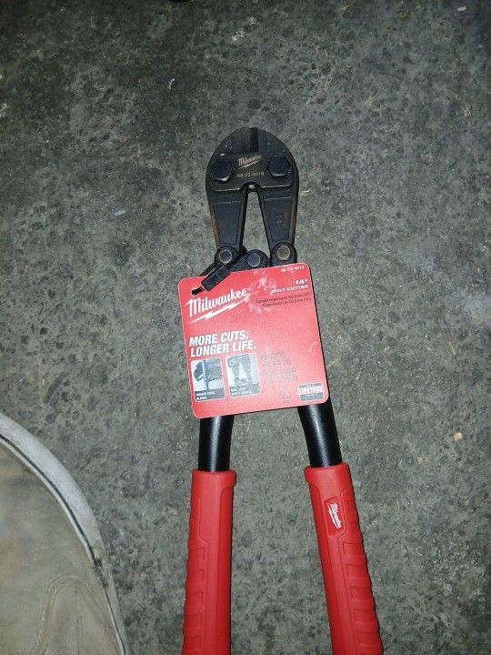 Milwaukee 14 Inch Bolt Cutters