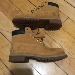 Authentic Timberland Kid Boots Sz 2